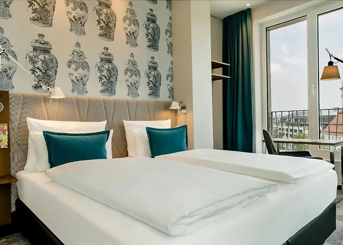 Hotel One Am Zwinger 3*