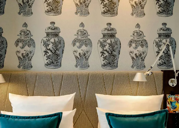 Hotel One Am Zwinger 3*