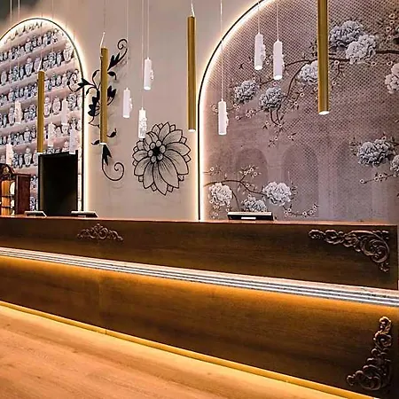 Hotel One Am Zwinger 3*