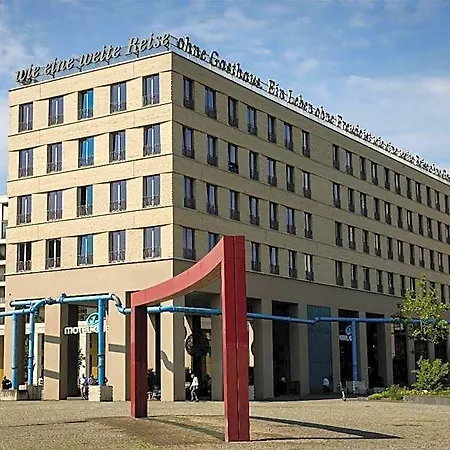 One Am Zwinger Hotel