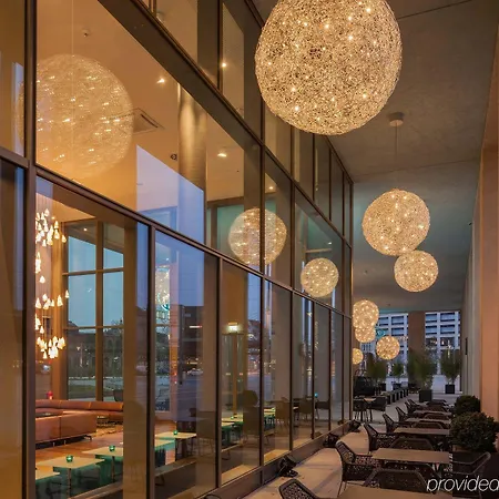 Ξενοδοχείο One Am Zwinger 3*