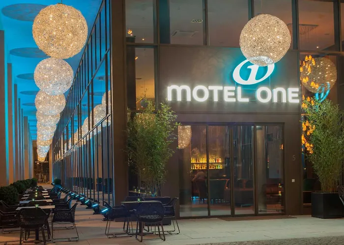 One Am Zwinger Hotel